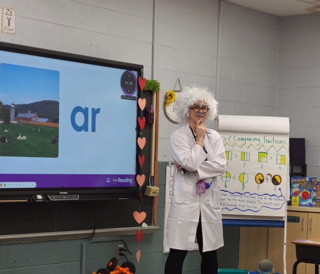 Kayla Hilton dressed up as Albert Einstein