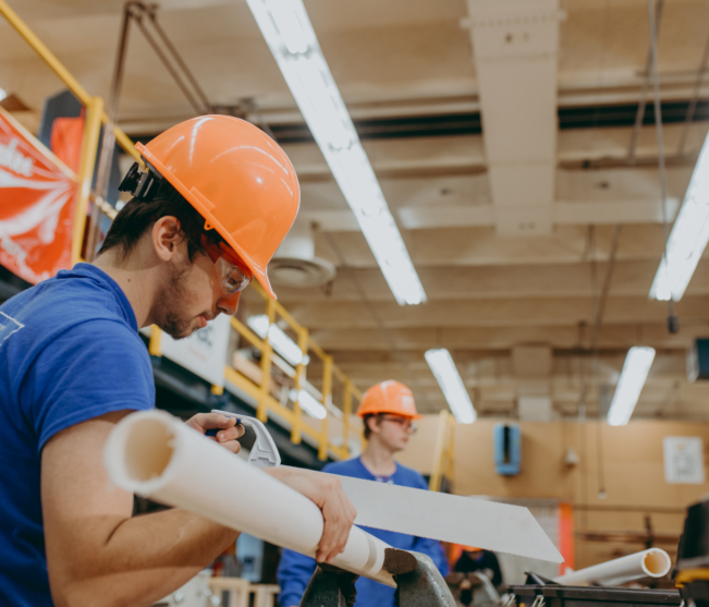 Student cuts pipe